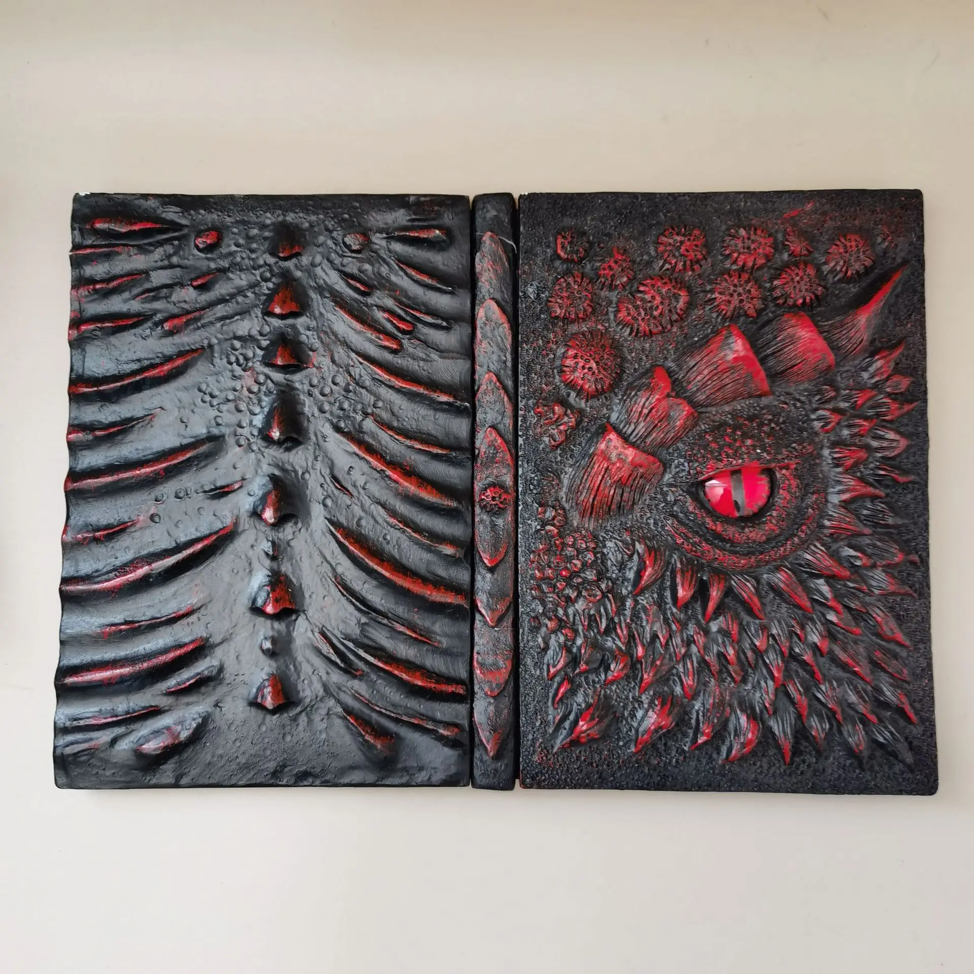Cthulhu 3D Embossed Notebook B - Stationery Books recension och pris